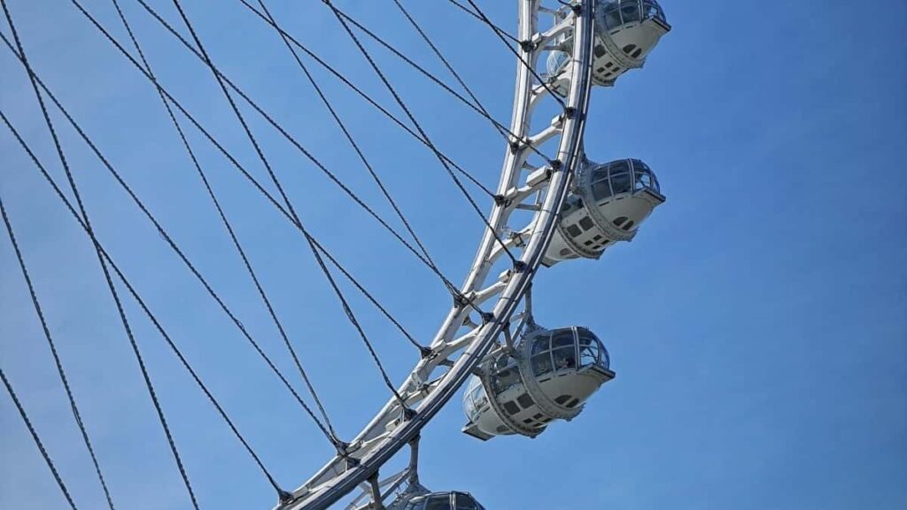 Practical playbook for Nigerian advertisers to find and work with Ecuadorian Spotify creators to drive product-led growth via creator audio content.