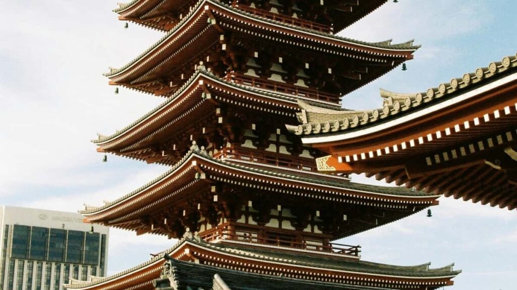 Practical guide for Nigerian advertisers on finding Denmark Line creators to drive online store sales tactics, platform playbook, outreach templates and ROI tips.