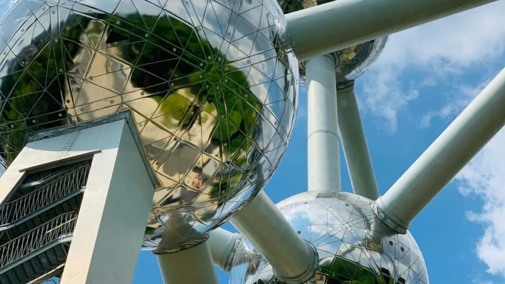 Practical, street-smart playbook for Nigerian creators who want Bulgarian wellness brands on Facebook to join campaigns outreach templates, cultural tips, and trust-building moves.