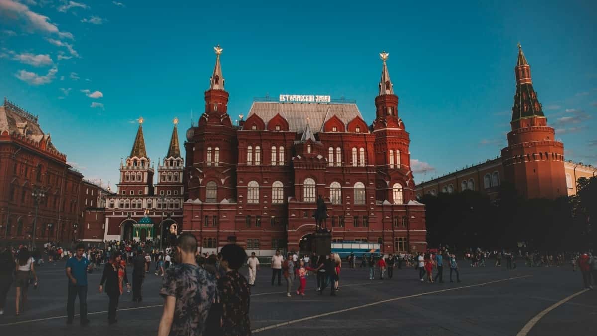 Nigeria Advertisers: Find Latvia ShareChat Creators Fast