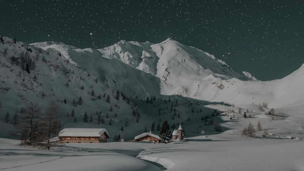 Practical guide for Nigerian advertisers to locate Serbia-based Chingari creators and close fixed-fee promo deals step-by-step sourcing, outreach scripts, risk tips, and a quick data snapshot.