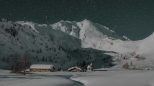 Practical guide for Nigerian advertisers to locate Serbia-based Chingari creators and close fixed-fee promo deals step-by-step sourcing, outreach scripts, risk tips, and a quick data snapshot.